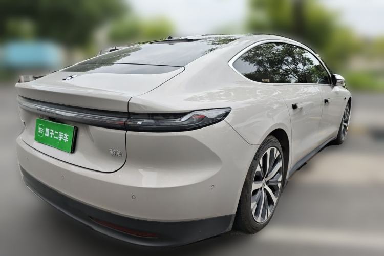 Used Nio ET7 2024 75 kWh Executive Edition Rear Right 45 Deg