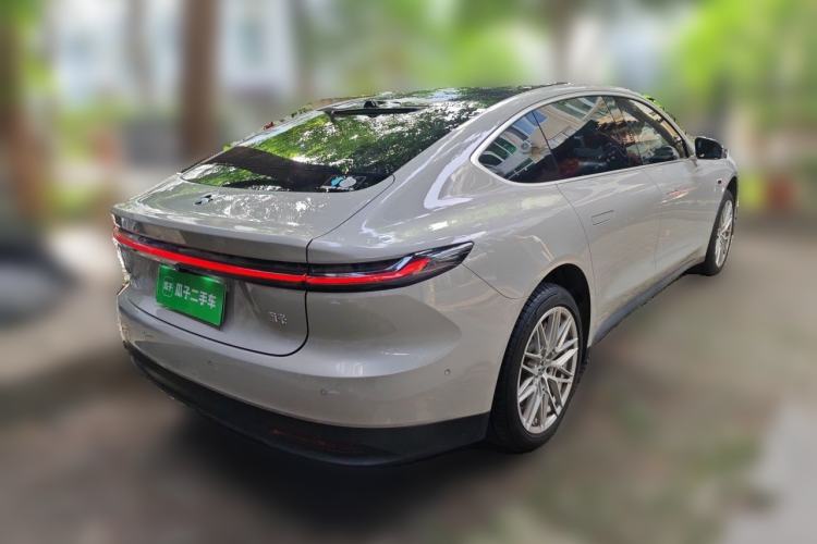 Used Nio ET7 2024 75 kWh Executive Edition Rear Right 45 Deg