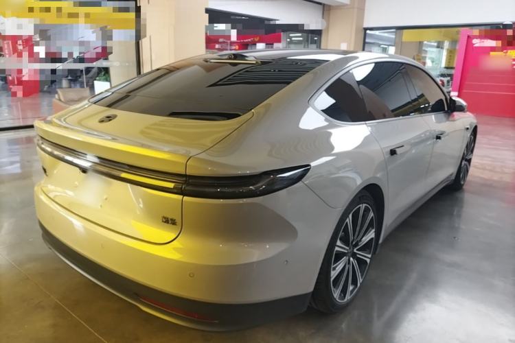 Used Nio ET7 2024 75 kWh Executive Signature Edition Rear Right 45 Deg