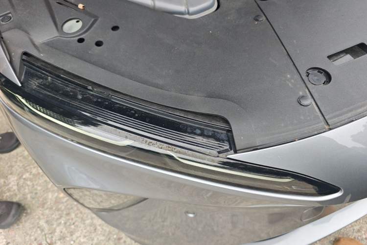 Used Nio ET7 2024 75 kWh Executive Signature Edition Right Front Headlight