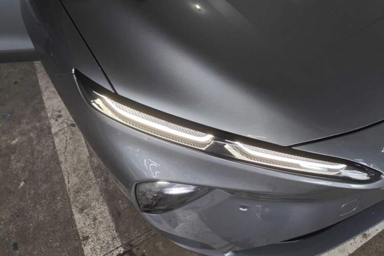 Used Nio ET7 2024 100kWh Executive Signature Edition Right Front Headlight