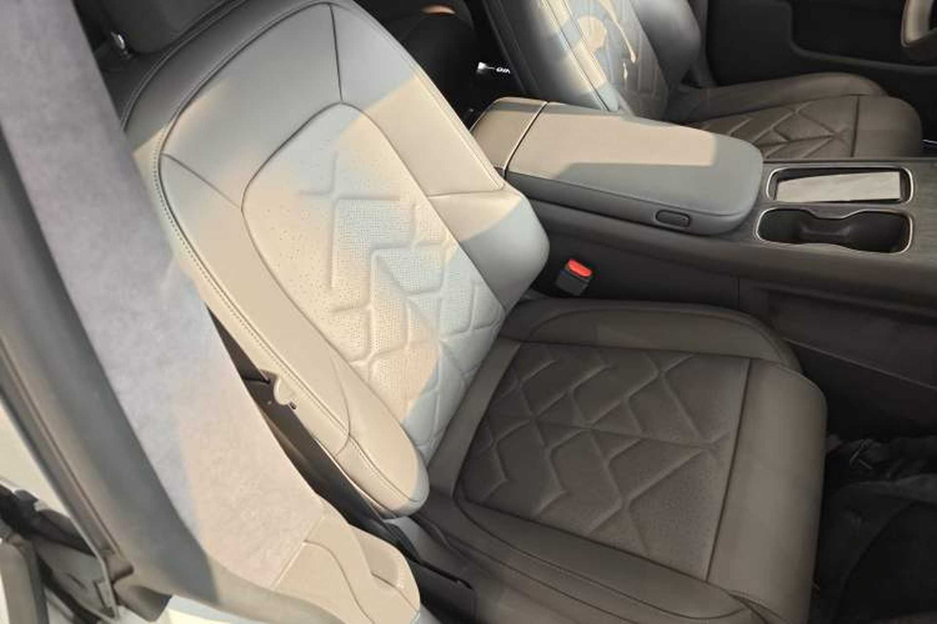 Used Nio ET7 2024 75 kWh Executive Signature Edition Right Front Seat