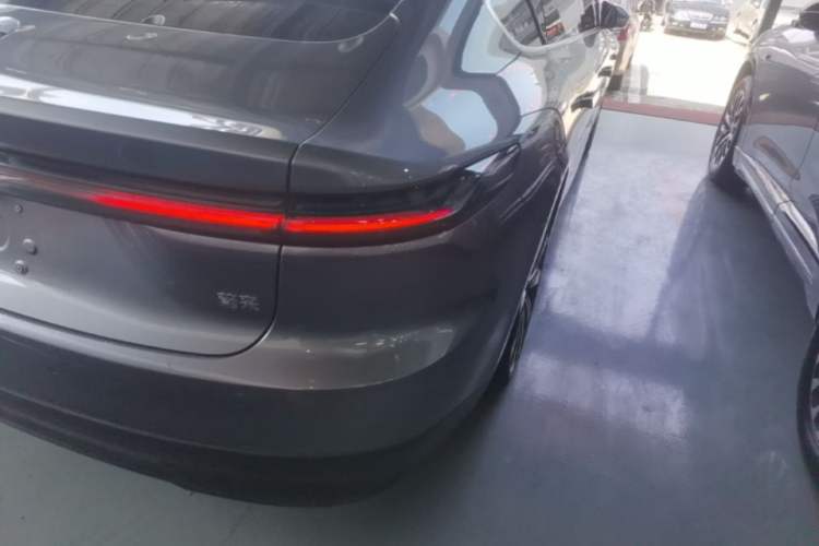 Used Nio ET7 2024 75 kWh Executive Signature Edition Right Rear Taillight