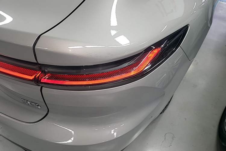 Used Nio ET7 2024 75 kWh Executive Edition Right Rear Taillight