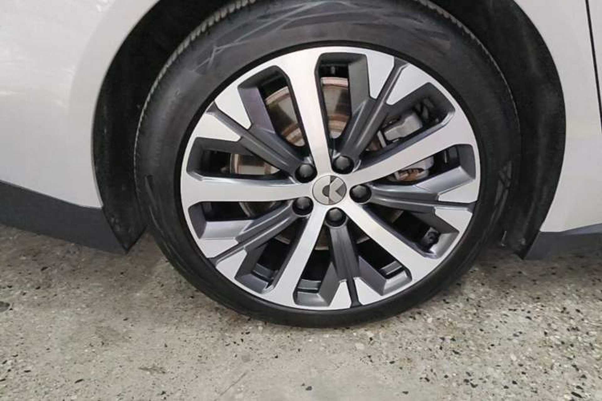 Used Nio ET7 2024 75 kWh Executive Edition Right Rear Wheel Hub