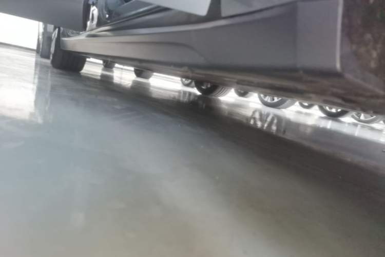 Used Nio ET7 2024 75 kWh Executive Signature Edition Right Side Sill