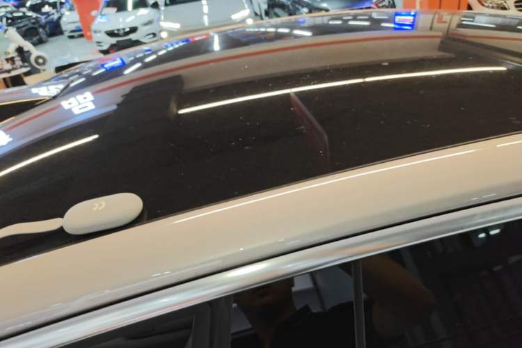 Used Nio ET7 2024 75 kWh Executive Signature Edition Roof