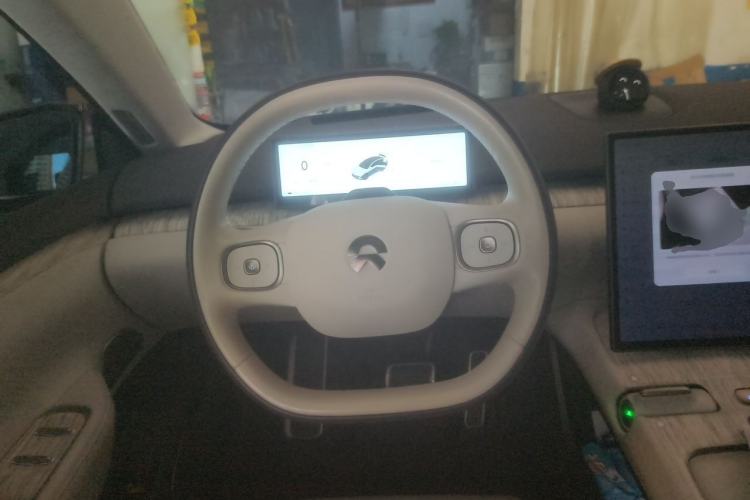 Used Nio ET7 2024 100kWh Executive Signature Edition Steering Wheel