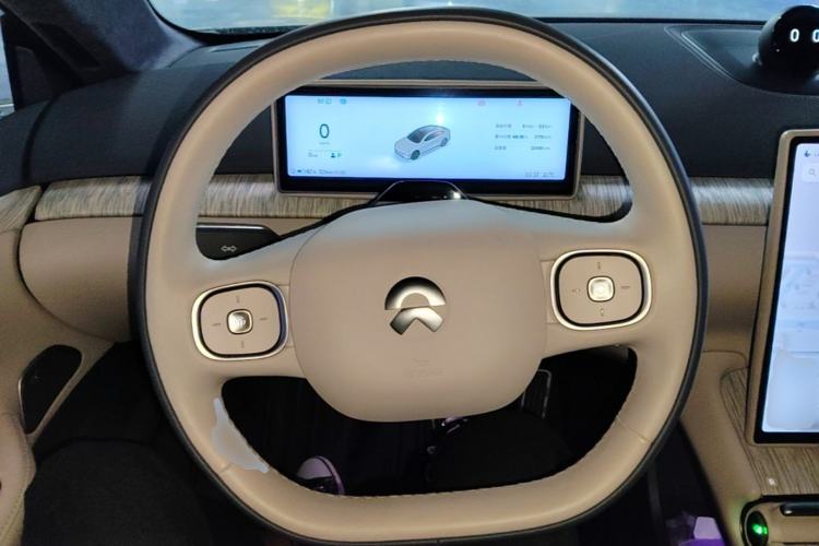 Used Nio ET7 2024 75 kWh Executive Edition Steering Wheel