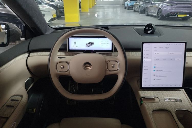 Used Nio ET7 2024 75 kWh Executive Edition Steering Wheel