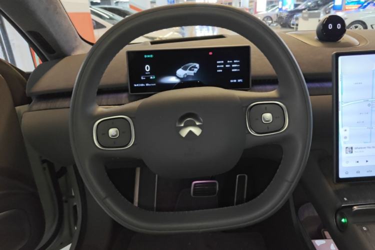 Used Nio ET7 2024 75 kWh Executive Signature Edition Steering Wheel