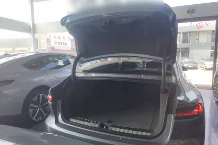 Used Nio ET7 2024 75 kWh Executive Signature Edition Trunk