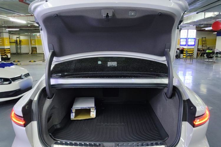 Used Nio ET7 2024 75 kWh Executive Edition Trunk