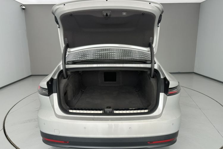 Used Nio ET7 2024 75 kWh Executive Signature Edition Trunk