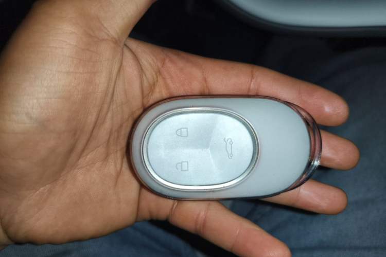 Used Nio ET7 2024 75 kWh Executive Edition Vehicle Key