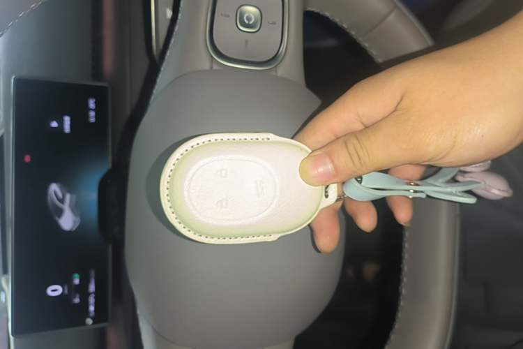 Used Nio ET7 2024 75 kWh Executive Edition Vehicle Key