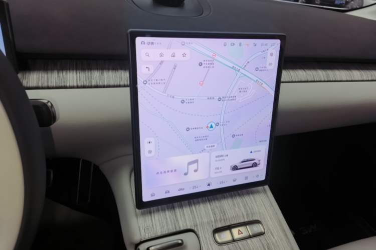 Used Nio ET7 2024 75 kWh Executive Edition Audio And AC Panel