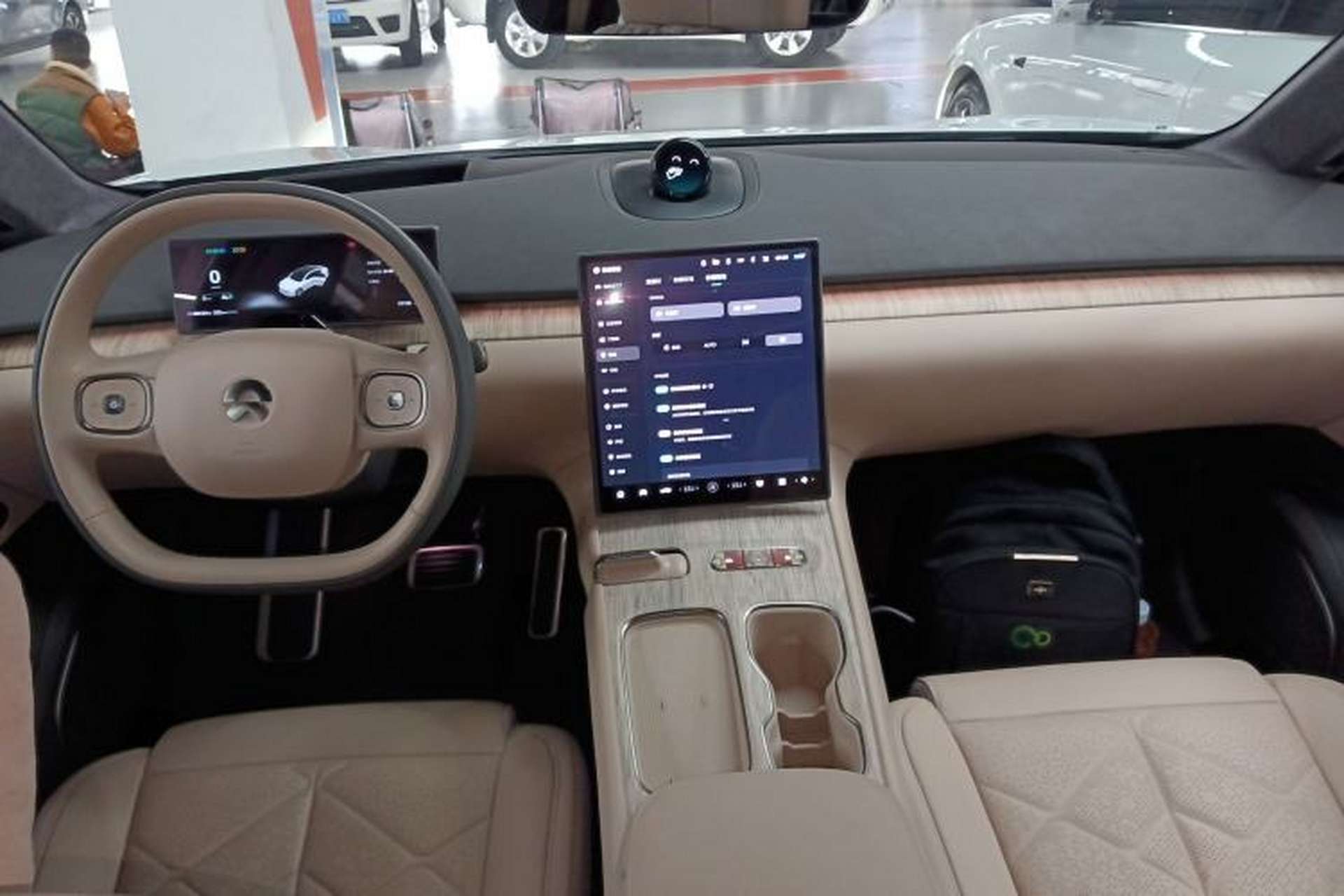 Used Nio ET7 2024 100kWh Executive Signature Edition Center Console