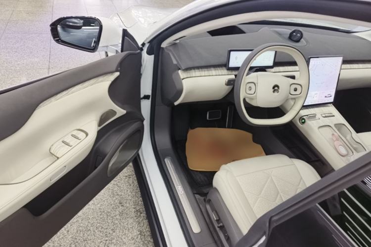 Used Nio ET7 2024 75 kWh Executive Edition Driver Seat