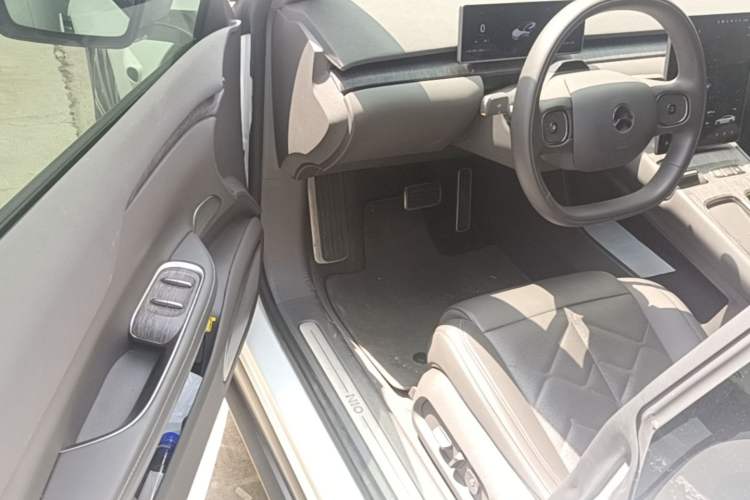 Used Nio ET7 2024 75 kWh Executive Signature Edition Driver Seat