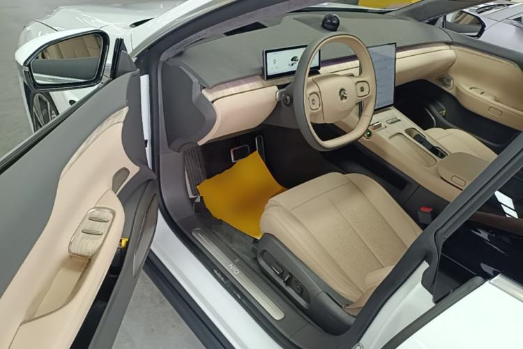 Used Nio ET7 2024 75 kWh Executive Edition Driver Seat