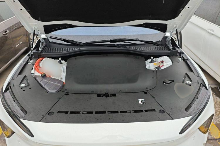 Used Nio ET7 2024 75 kWh Executive Signature Edition Engine Bay