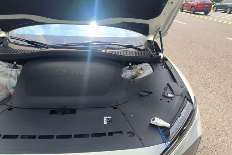 Used Nio ET7 2024 75 kWh Executive Edition Engine Bay Left