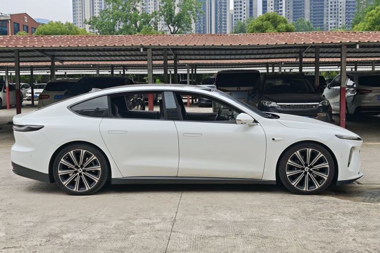 Used Nio ET7 2024 75 kWh Executive Signature Edition Exterior 3
