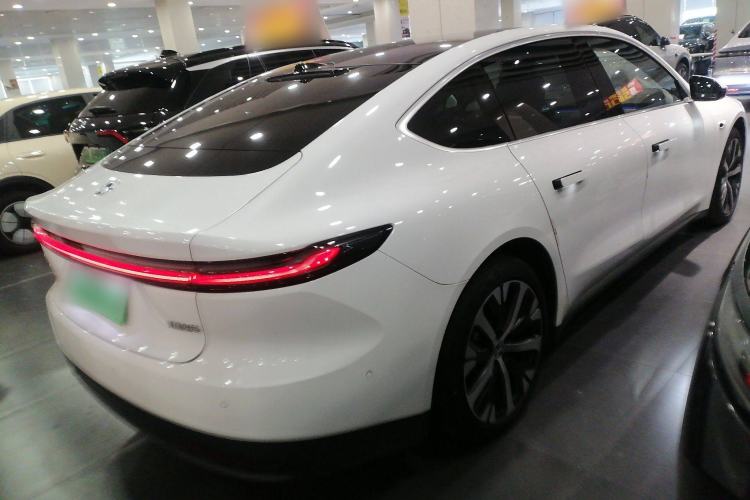 Used Nio ET7 2024 75 kWh Executive Edition Exterior 3