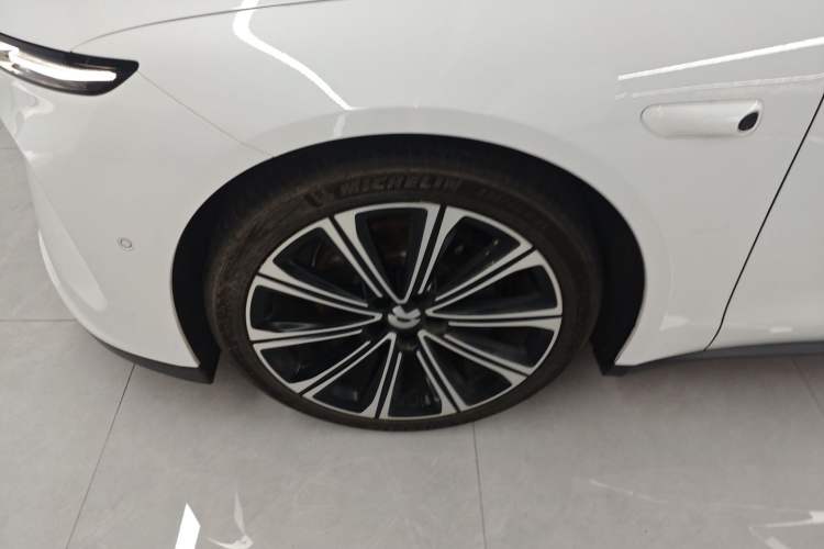 Used Nio ET7 2024 75 kWh Executive Signature Edition Exterior 4