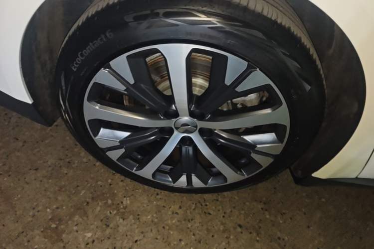 Used Nio ET7 2024 75 kWh Executive Edition Exterior 5