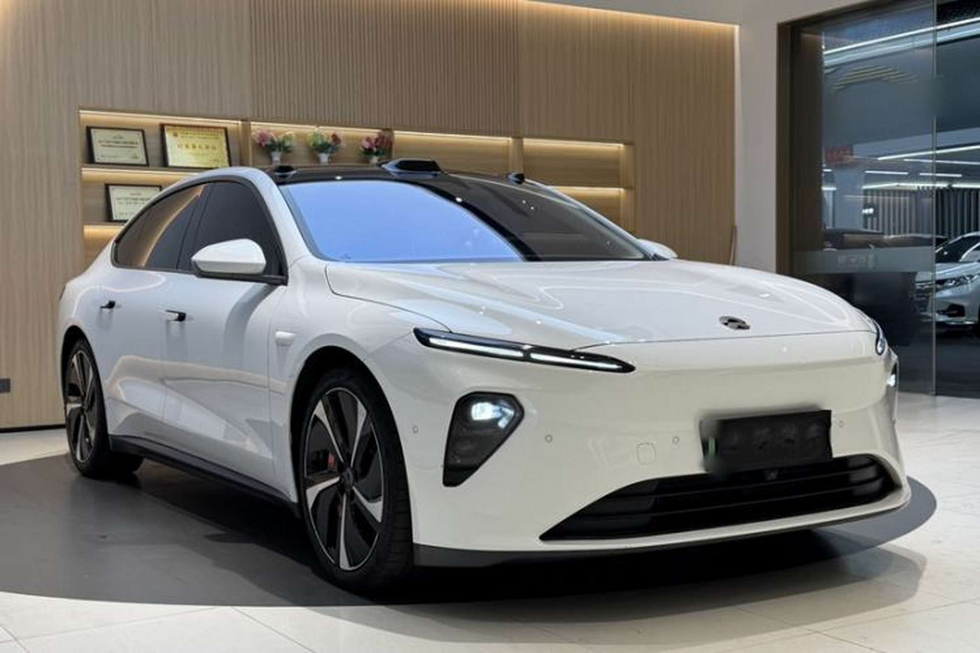 Used Nio ET7 2024 75 kWh Executive Edition Exterior 6
