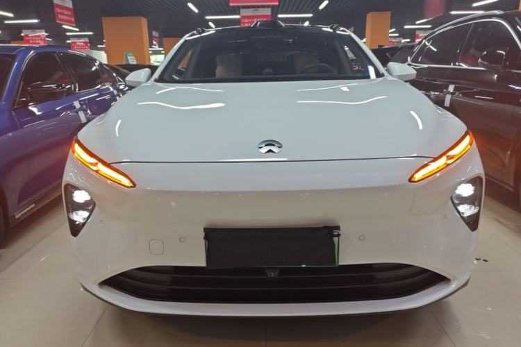 Used Nio ET7 2024 75 kWh Executive Signature Edition Front