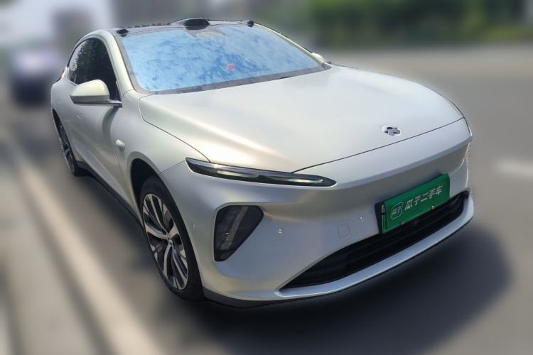 Used Nio ET7 2024 75 kWh Executive Edition Front Right 45 Deg