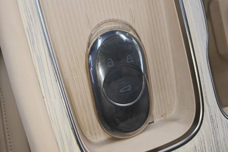 Used Nio ET7 2024 75 kWh Executive Edition Interior 1