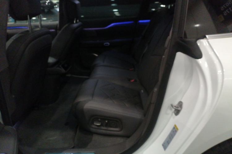 Used Nio ET7 2024 75 kWh Executive Edition Interior 1