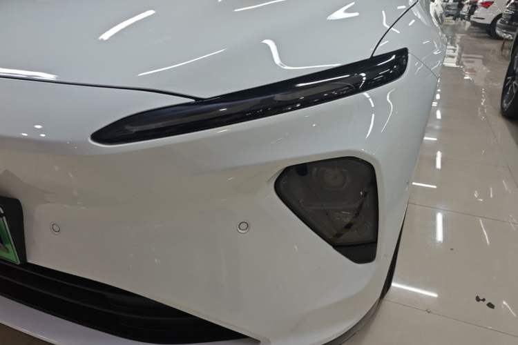 Used Nio ET7 2024 75 kWh Executive Signature Edition Left Front Headlight