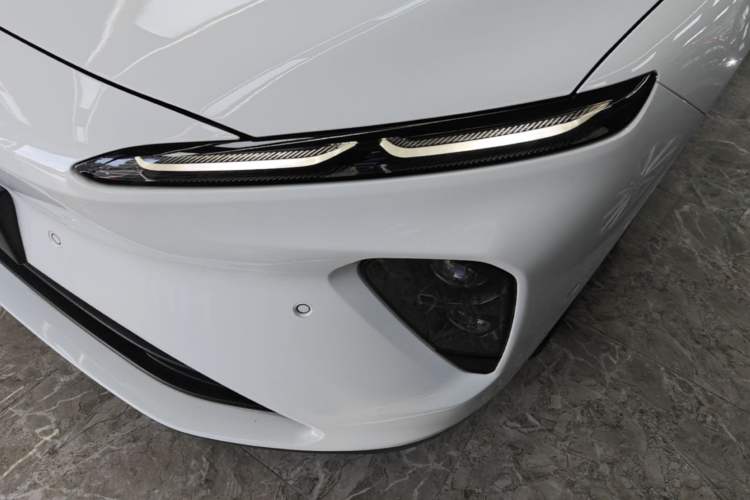 Used Nio ET7 2024 75 kWh Executive Edition Left Front Headlight