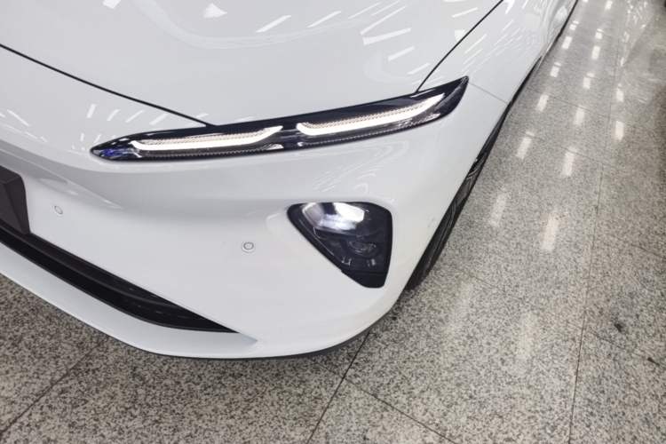 Used Nio ET7 2024 75 kWh Executive Edition Left Front Headlight