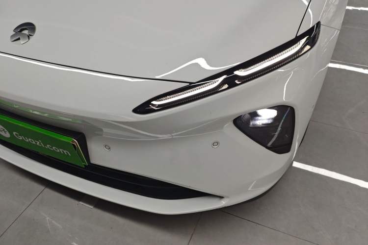 Used Nio ET7 2024 75 kWh Executive Signature Edition Left Front Headlight