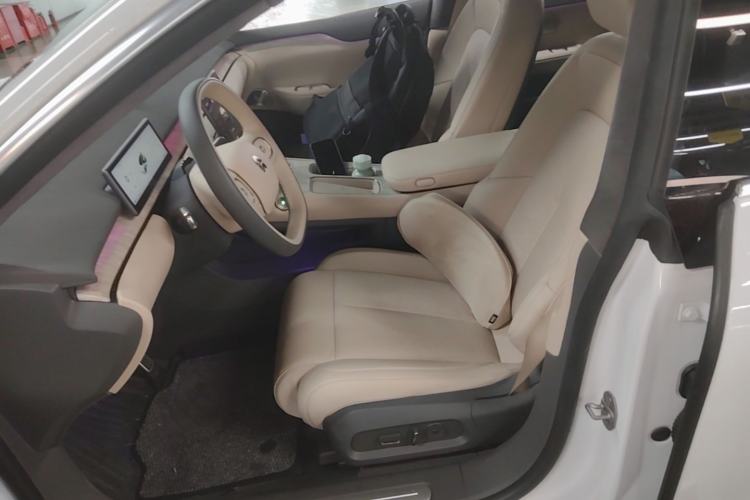 Used Nio ET7 2024 100kWh Executive Edition Left Front Seat