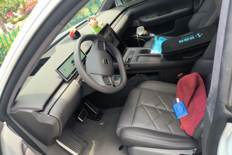 Used Nio ET7 2024 75 kWh Executive Edition Left Front Seat