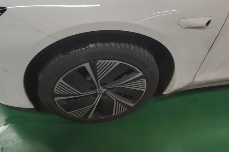 Used Nio ET7 2024 100kWh Executive Edition Left Front Wheel Hub