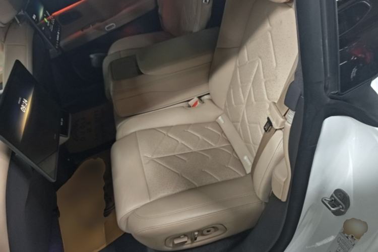Used Nio ET7 2024 75 kWh Executive Signature Edition Left Rear Seat