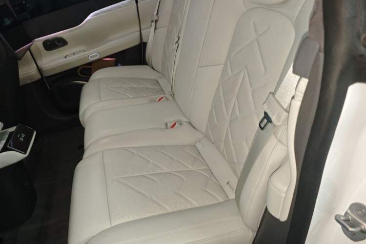 Used Nio ET7 2024 100kWh Executive Signature Edition Left Rear Seat