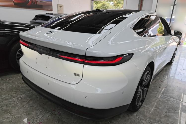 Used Nio ET7 2024 75 kWh Executive Edition Rear Right 45 Deg