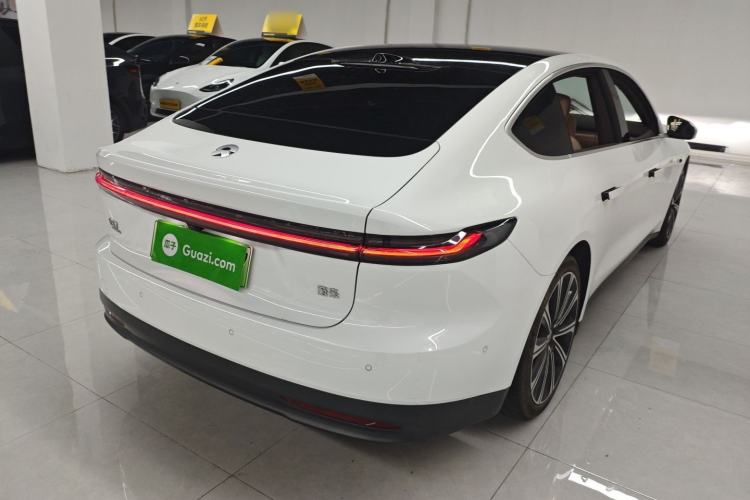 Used Nio ET7 2024 75 kWh Executive Signature Edition Rear Right 45 Deg