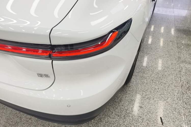 Used Nio ET7 2024 75 kWh Executive Edition Right Rear Taillight