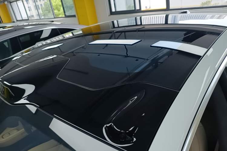 Used Nio ET7 2024 75 kWh Executive Edition Roof