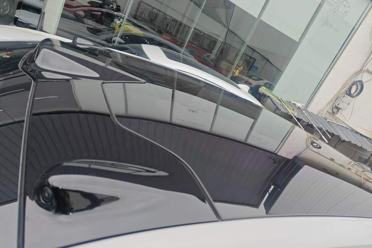 Used Nio ET7 2024 75 kWh Executive Signature Edition Roof
